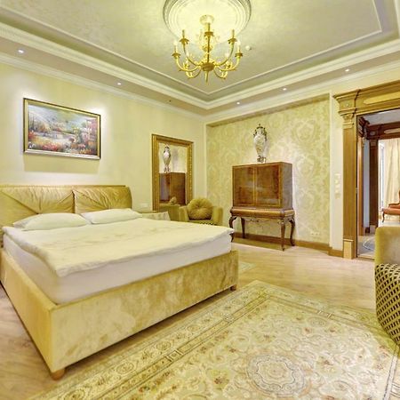 Luxury Pilies Avenue Apartment Βίλνιους Εξωτερικό φωτογραφία
