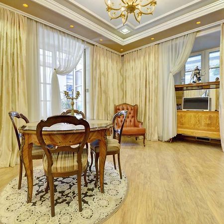 Luxury Pilies Avenue Apartment Βίλνιους Εξωτερικό φωτογραφία