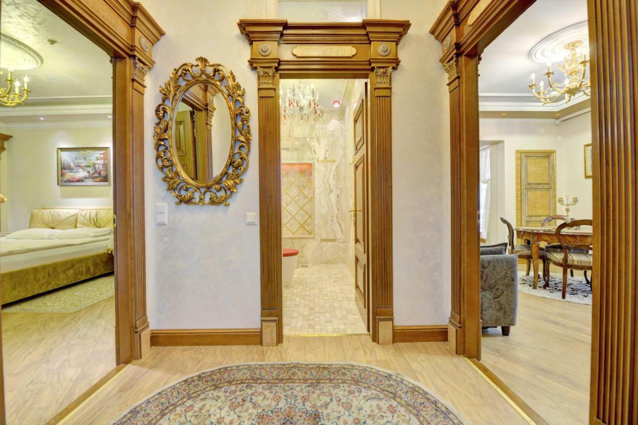 Luxury Pilies Avenue Apartment Βίλνιους Εξωτερικό φωτογραφία