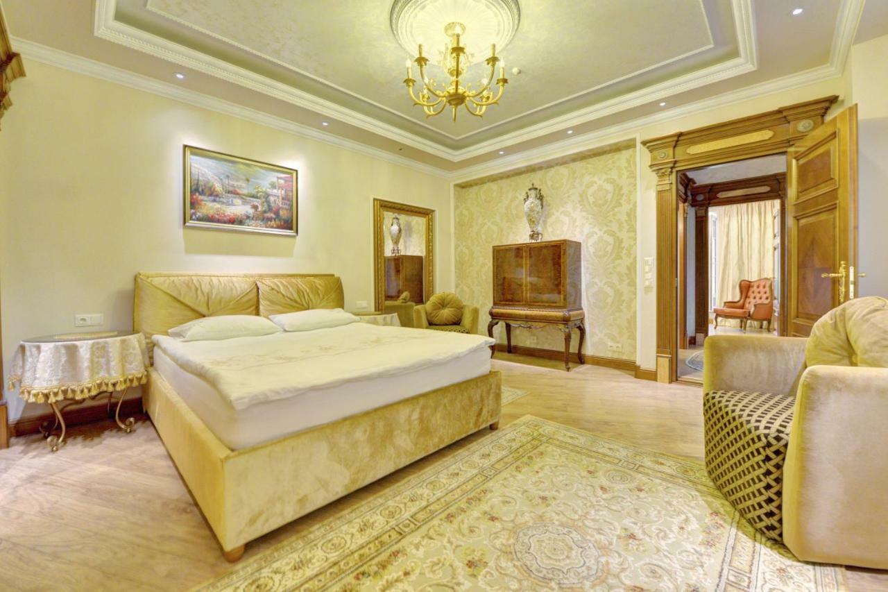 Luxury Pilies Avenue Apartment Βίλνιους Εξωτερικό φωτογραφία
